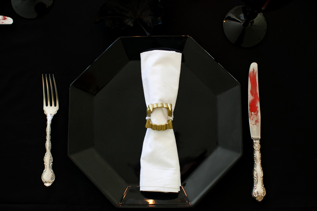 SHP-vampiredinner-7-3645505567-O